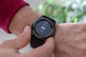 watch similar to Suunto Vertical